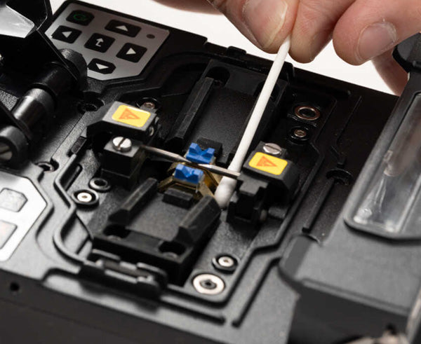 Rounded Cotton Swabs usage