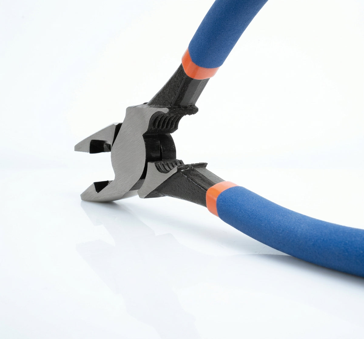 Lineman's Bolt-Thread Holding Pliers