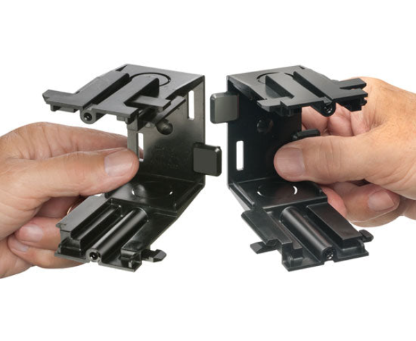 Single-Gang Center Section Works For Gangable Plastic Boxes