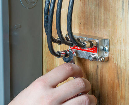 Ratcheting Stubby Speed Wrench, 7/16" - In use on cable - Primus Cable