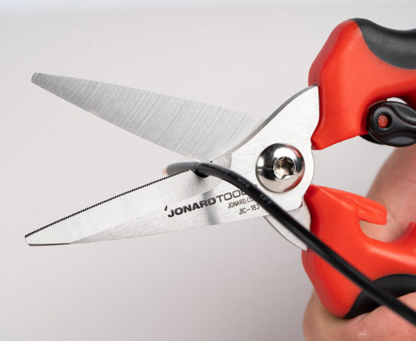 Heavy Duty Scissor with Wire Stripper - Scissors with larger wire stripper on inside of blades - Primus Cable
