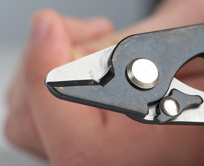 Close up on Ergonomic Fiber Optic Stripper Head