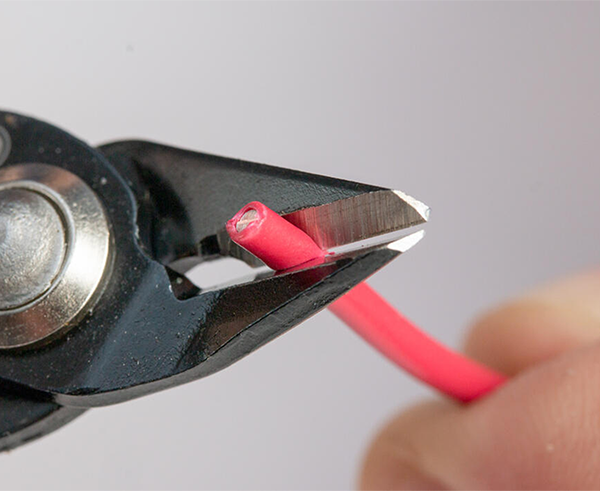 Flush Cut Pliers - Pliers cutting cable - Primus Cable