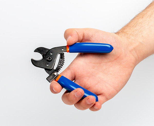Compact Cable Cutter - Hand held open - Primus Cable 