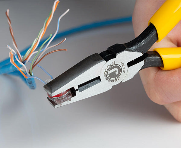 Connector-Crimper Pliers - Crimper tool in use - Primus Cable