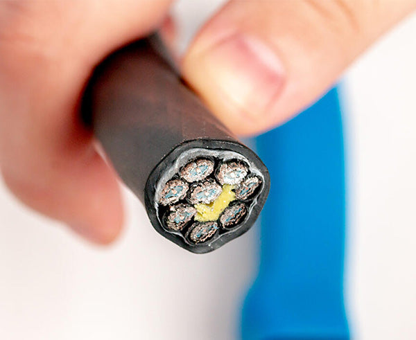 Ratcheting Cable Cutter, 500 MCM - Close up result of cable cutting tool - Primus Cable