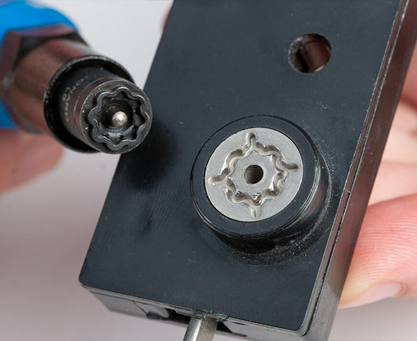 Star Key Can Wrench Kit, LC, LG, LB, & LS Patterns - Star key pattern fitting on lock - Primus Cable