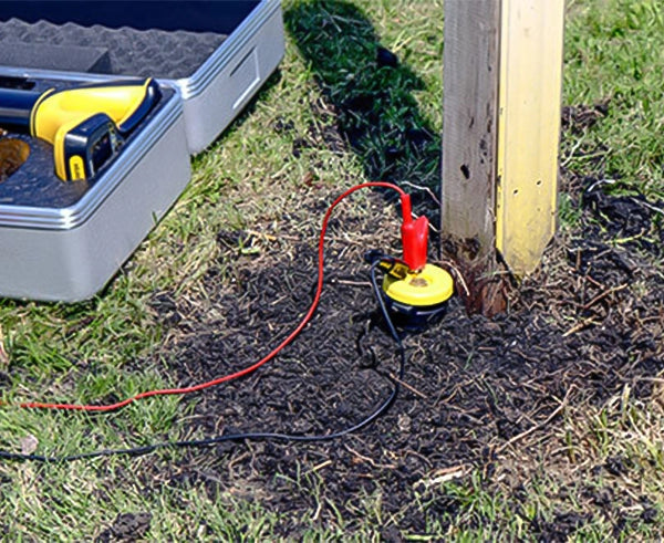 SnakePit Access Point, Roadway, Single/ Five Terminal/ Two-Terminal Switchable, Ground Level, 17"L - Various Colors