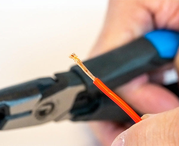 Heavy-Duty Wire Stripping Pliers for 10-16 AWG Wire - Results of cable stripping - Primus Cable
