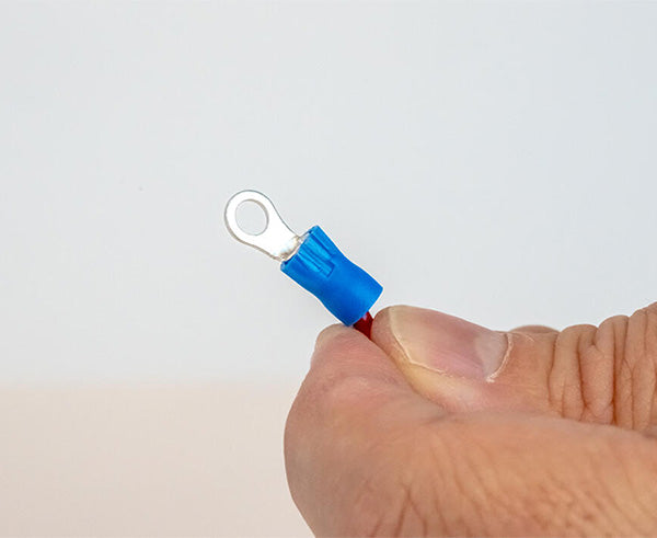 Heavy-Duty Wire Stripping Pliers, 10-16 AWG - Result of crimped tip - Primus Cable