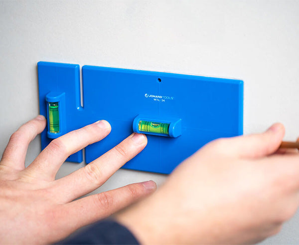 Wall Box Template & Level for Non-Metallic Boxes, 3-Gang and 4-Gang | WTL-34