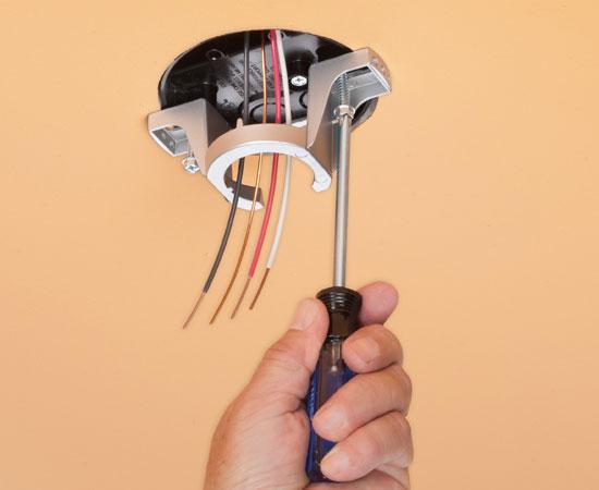 Round Long Side Mount Screw-On L-Shaped Vapor Box for Fans & Fixtures