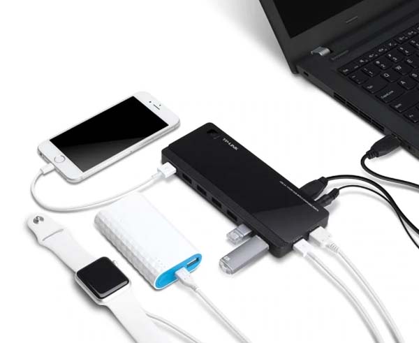 USB 3.0 7-Port Hub with 2 Charging Ports