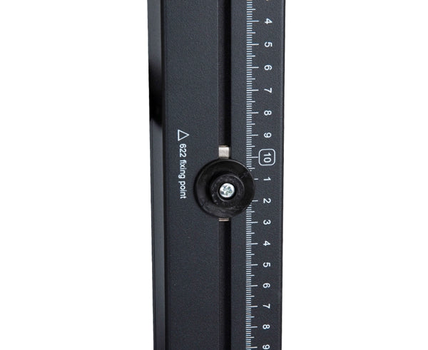 Basic Rack Mount PDU - 20A, 200-240V, 3.3kW w/IEC C13 & C19 Outlets (Vertical) - Close up of mount - Primus Cable